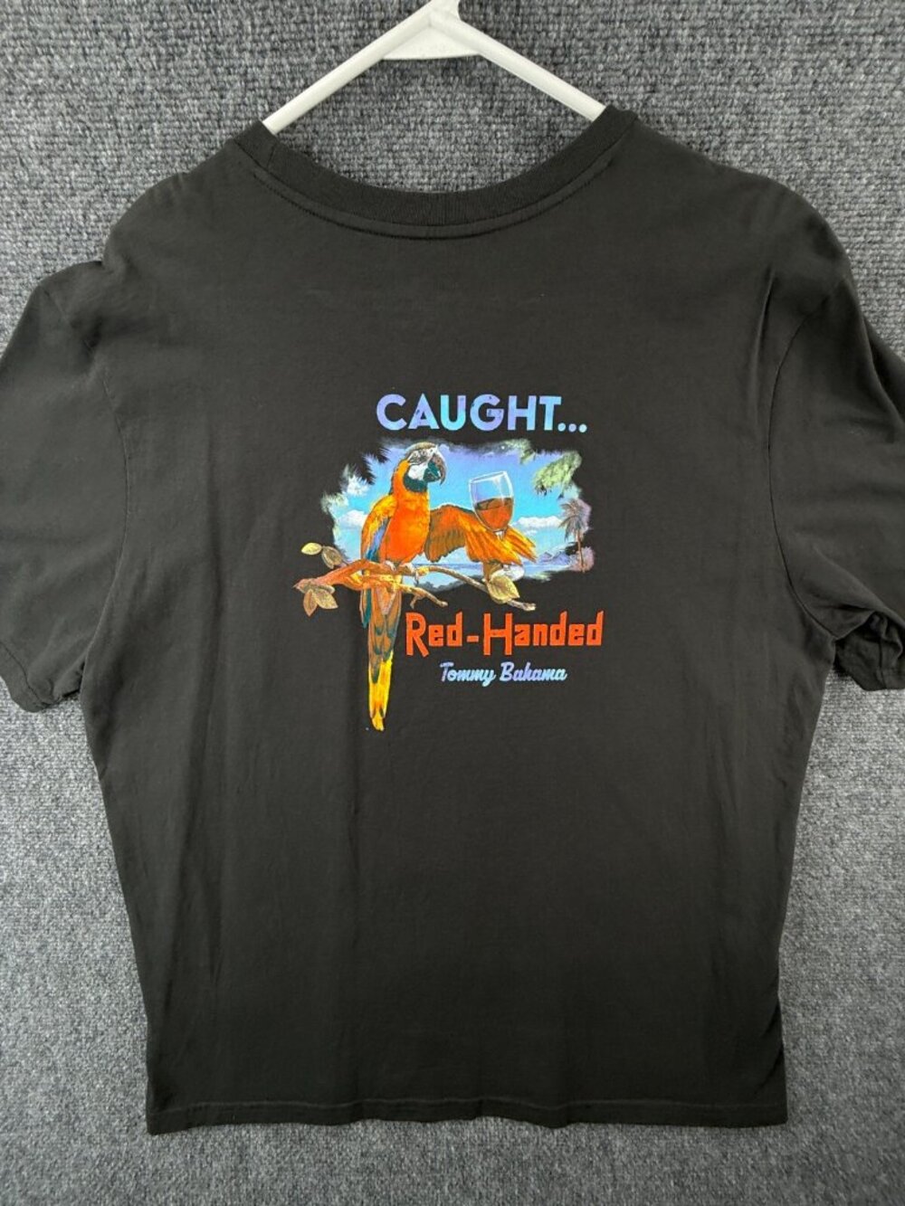 Tommy Bahama T-shirt Men Short Sleeve "caught Red Handed” Graphic Bird Logo XL